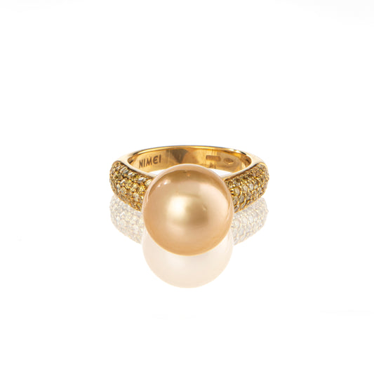 Anello firmato Nimei perla Australia Gold, anello di lusso con perla dorata, gioielli con diamanti Fancy Yellow, alta gioielleria italiana, anello esclusivo Nimei, gioielli con perle rare.