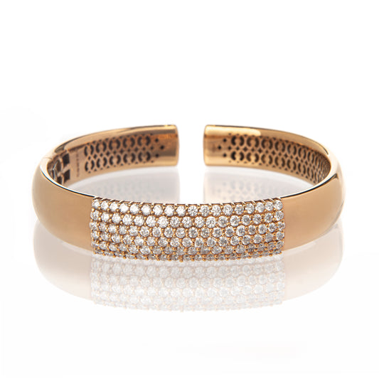 Bracciale rigido oro rosa con pavé di diamanti, gioielli di lusso artigianali, bracciale con diamanti F color VS, alta gioielleria italiana, Collezione Conte Creative gioielli esclusivi, bracciale elegante in oro 18 kt.