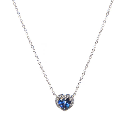 Collana zaffiro blu a cuore e diamanti, collana in oro bianco 18 kt, gioielli di lusso artigianali, alta gioielleria italiana, Collezione Conte Creative gioielli esclusivi, collana romantica con zaffiro blu naturale.