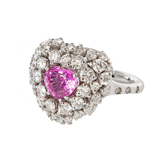 Anello zaffiro rosa a cuore e diamanti, anello in oro bianco 18 kt, gioielli di lusso artigianali, alta gioielleria italiana, Collezione Giuseppe Conte gioielli esclusivi, zaffiro rosa naturale Madagascar.