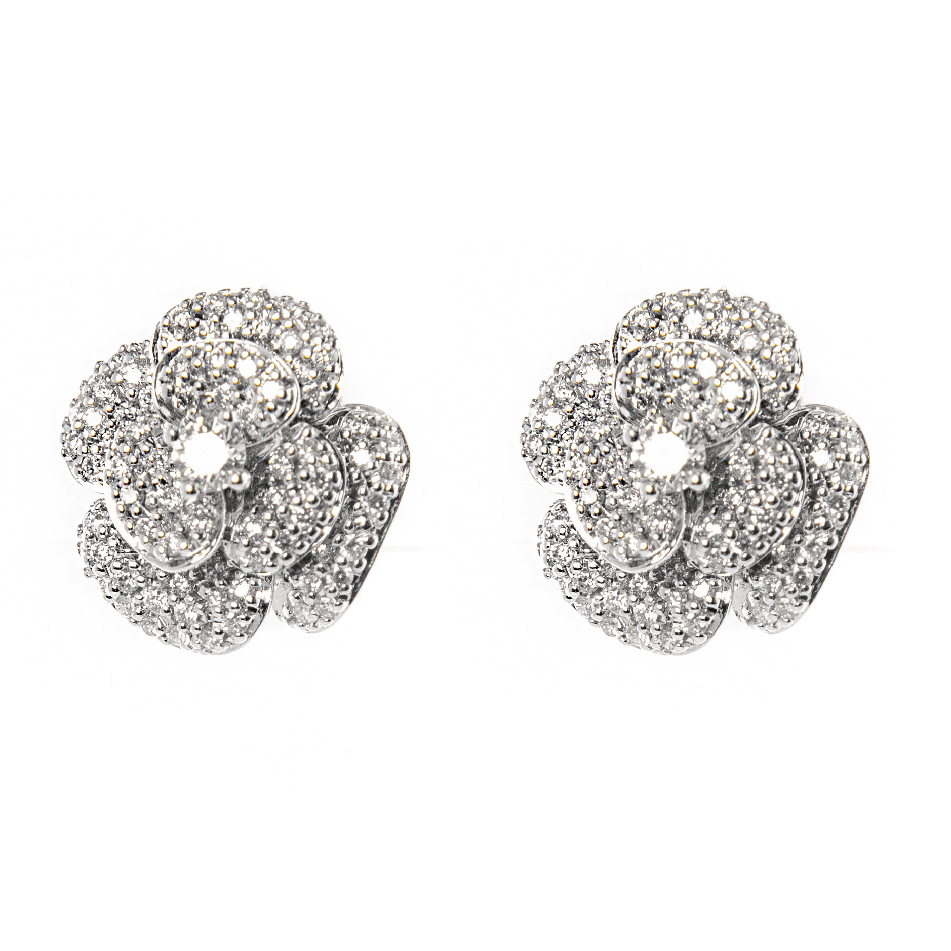 Orecchini a fiore oro bianco con diamanti, gioielli di lusso artigianali, orecchini floreali con diamanti G color VS, alta gioielleria italiana, Collezione Conte Creative gioielli esclusivi, orecchini eleganti in oro 18 kt.