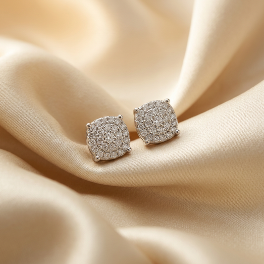 Orecchini in Oro Bianco 18 kt con Pavé di Diamanti